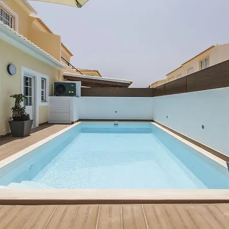 Tucan Great 4 Bedroom House Heated Pool Short Walk To Porto Do Mos