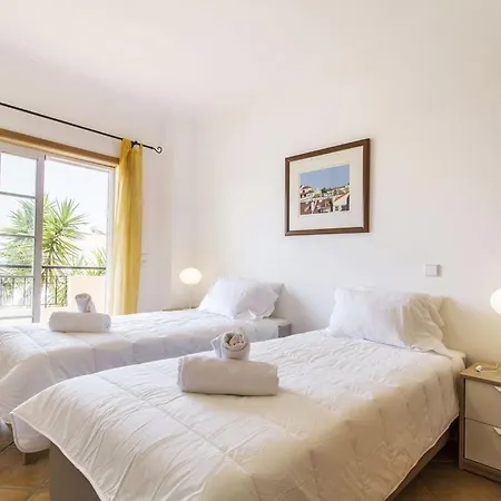 Willa Tucan Great 4 Bedroom House Heated Pool Short Walk To Porto Do Mos