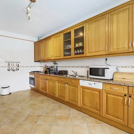Tucan Great 4 Bedroom House Heated Pool Short Walk To Porto Do Mos