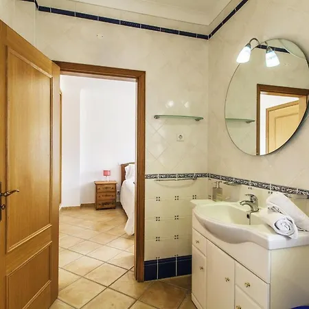 Tucan Great 4 Bedroom House Heated Pool Short Walk To Porto Do Mos
